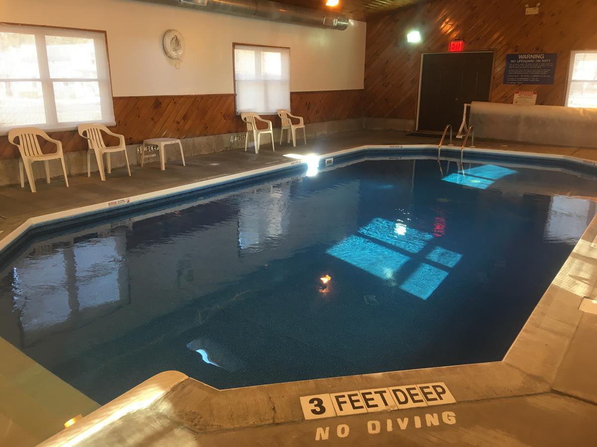 Villager Motel & Glen Manor Estate Watkins Glen Bagian luar foto