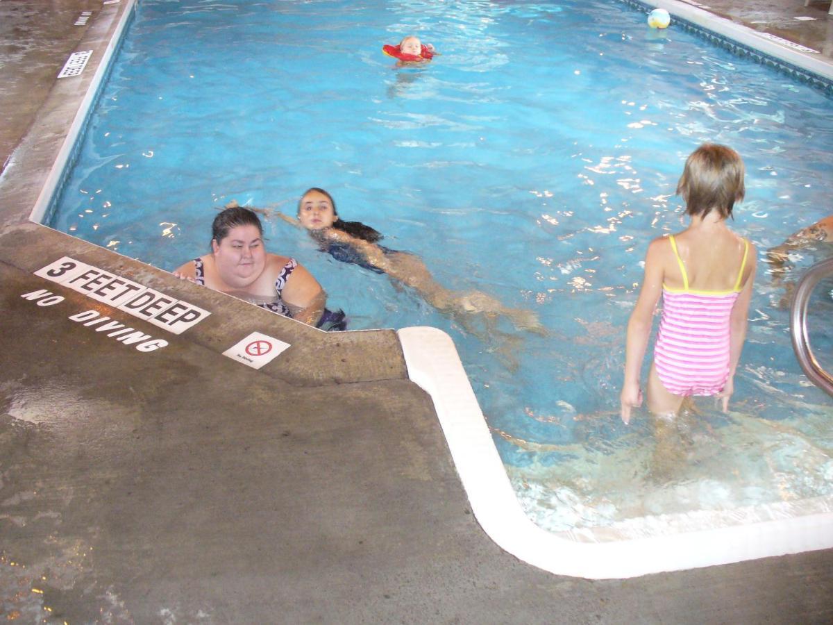 Villager Motel & Glen Manor Estate Watkins Glen Ruang foto