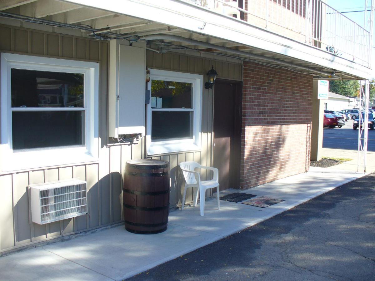 Villager Motel & Glen Manor Estate Watkins Glen Ruang foto