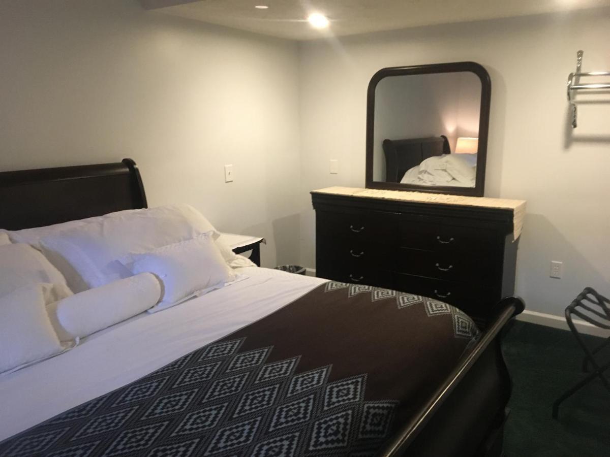 Villager Motel & Glen Manor Estate Watkins Glen Ruang foto